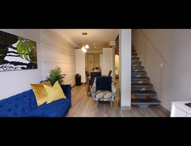 1 BEDROOM APARTMENT FOR SALE IN MENLYN